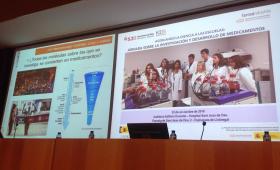 Los niños y jóvenes del consejo científico del Hospital Sant Joan de Déu acercan el mundo de los ensayos clínicos a 400 estudiantes de secundaria